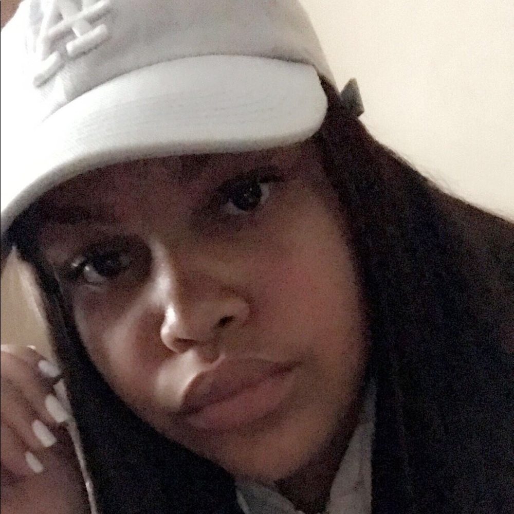Meet your Posher, Tayla
